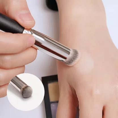 Avelia® Präzisions-Foundation-Pinsel – Für ein makelloses Finish